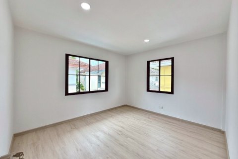 House in Phuket, Thailand 4 bedrooms № 152880 - photo 18