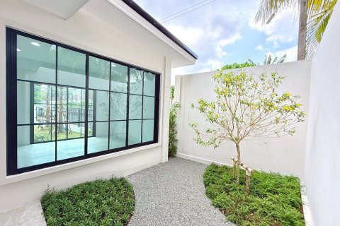 House in Phuket, Thailand 4 bedrooms № 152880 - photo 13
