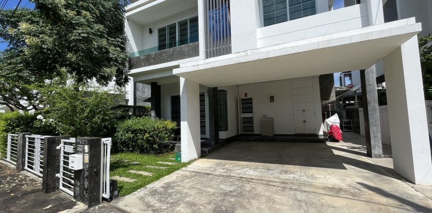 House in Hang Dong, Thailand 3 bedrooms № 152878