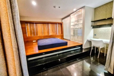 Кондоминиум с 2 спальнями в Бангкоке, Таиланд № 116410 - фото 8