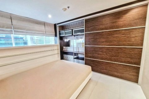 Кондоминиум с 2 спальнями в Бангкоке, Таиланд № 116410 - фото 9