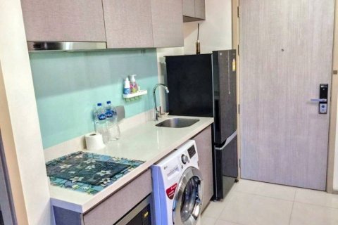 Кондоминиум с 1 спальней в Пхракханонге, Бангкок, Таиланд № 116414 - фото 5