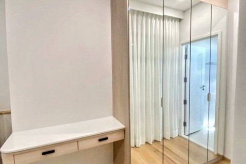 Condo in Bangkok, Thailand, 1 bedroom  № 116416 - photo 3