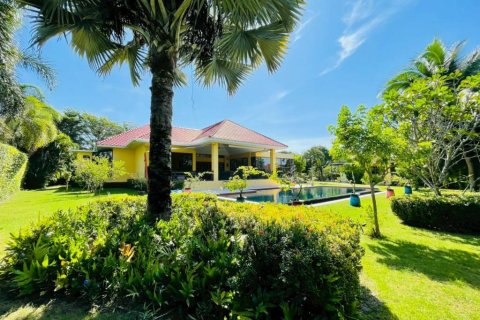 Villa à Hua Hin, Thaïlande 4 chambres № 157345