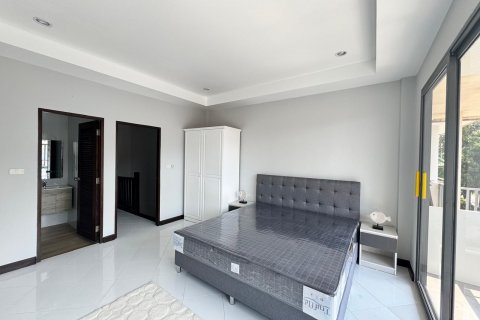 Townhouse in Ko Samui, Thailand 2 bedrooms № 141354 - photo 12