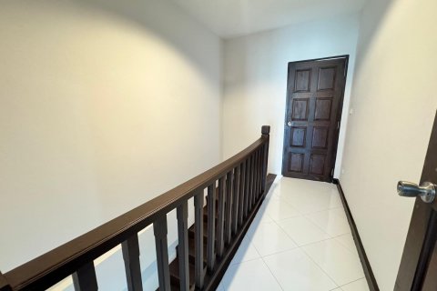 Townhouse in Ko Samui, Thailand 2 bedrooms № 141354 - photo 11