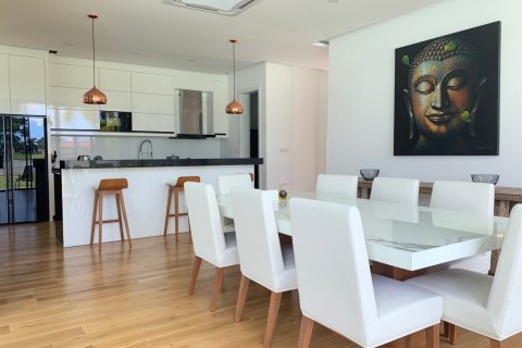 House in Bang Tao, Thailand 4 bedrooms № 36644 - photo 2