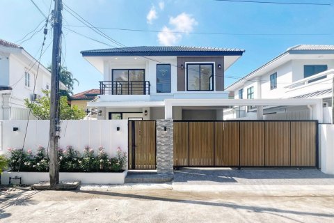 House in Phuket, Thailand 4 bedrooms № 159168 - photo 20