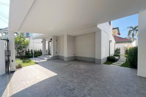 House in Phuket, Thailand 4 bedrooms № 159168 - photo 15