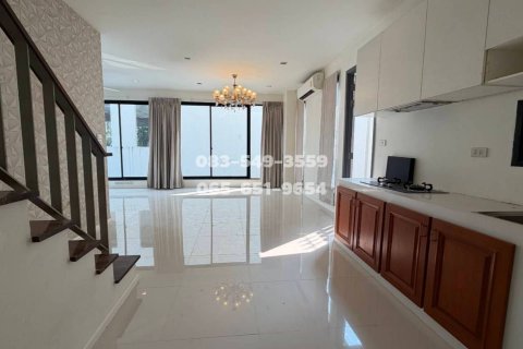 House in Khlong Luang, Thailand 3 bedrooms № 159165 - photo 12