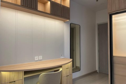 Кондоминиум с 2 спальнями в Банг Раке, Бангкок, Таиланд № 159169 - фото 6