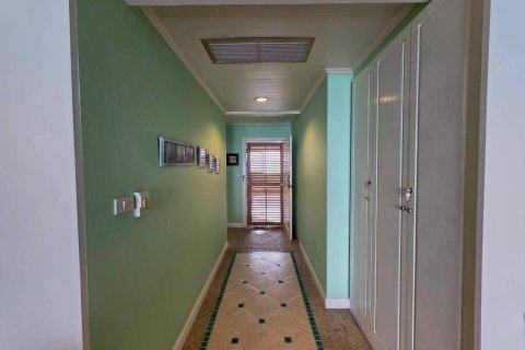 Condo in Cha-am, Thailand, 2 bedrooms  № 159166 - photo 16