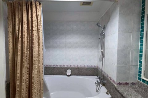 Condo in Cha-am, Thailand, 2 bedrooms  № 159166 - photo 10