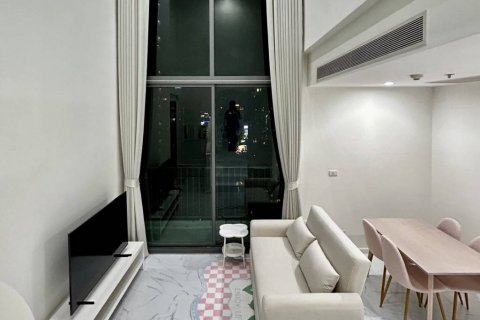 Дуплекс в Бангкоке, Таиланд с 2 спальнями  № 114543 - фото 2