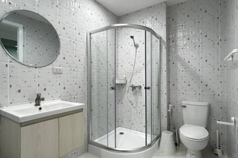 Дуплекс в Бангкоке, Таиланд с 2 спальнями  № 114543 - фото 9