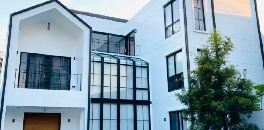 Haus in Khlong San, Bangkok, Thailand 6 Schlafzimmer № 215467