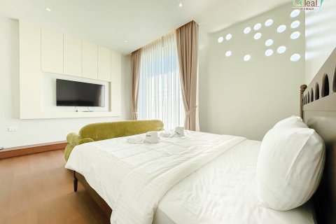 Villa in Hua Hin, Thailand 5 bedrooms № 169751 - photo 5