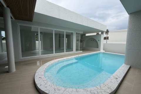 Villa in Hua Hin, Thailand 3 bedrooms № 169750 - photo 22