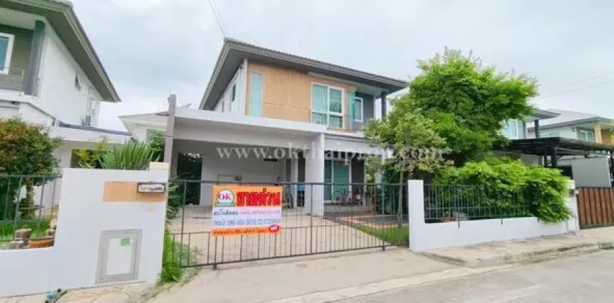 Maison à Samut Sakhon, Thaïlande 3 chambres № 167766