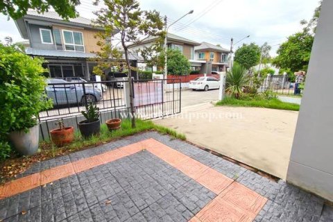 Maison à Samut Sakhon, Thaïlande 3 chambres № 167766 - photo 15