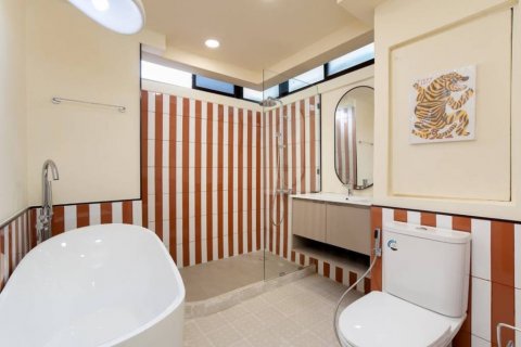 Condo in Bangkok, Thailand, 2 bedrooms  № 134627 - photo 10