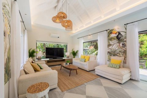 Villa in Rawai, Thailand 3 bedrooms № 134626 - photo 2