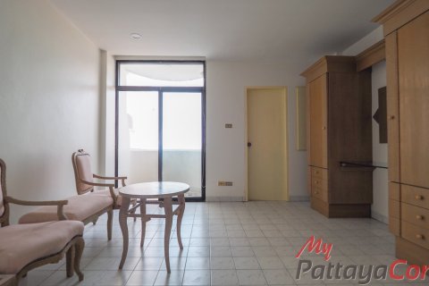 Studio in the Condo in Bang Lamung, Thailand № 205273 - photo 2