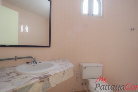 Studio in the Condo in Bang Lamung, Thailand № 205273 - photo 7