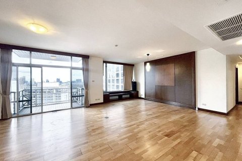 Condo à Bangkok, Thaïlande, 3 chambres  № 152414 - photo 1