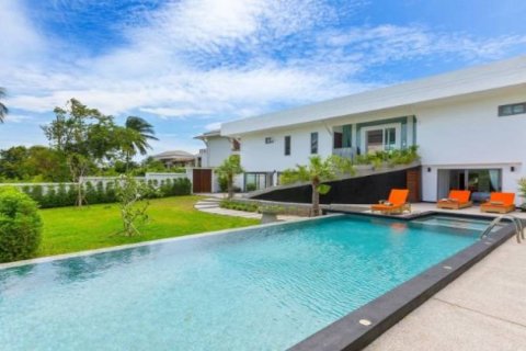 Вилла в Самуи, Таиланд с 7 спальнями  № 152409 - фото 1