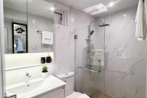 Кондоминиум с 2 спальнями в Бангкоке, Таиланд № 152410 - фото 10