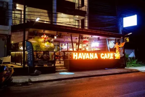 Hotel in Kathu, Thailand № 148772