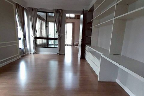 Таунхаус в Клонг Тоэй, Бангкок, Таиланд с 3 спальнями  № 148776 - фото 8