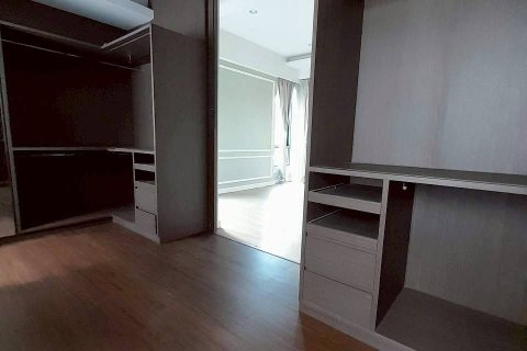 Таунхаус в Клонг Тоэй, Бангкок, Таиланд с 3 спальнями  № 148776 - фото 9