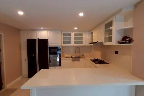 Таунхаус в Клонг Тоэй, Бангкок, Таиланд с 3 спальнями  № 148776 - фото 5