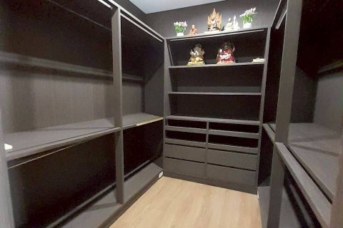 Таунхаус в Клонг Тоэй, Бангкок, Таиланд с 3 спальнями  № 148776 - фото 14