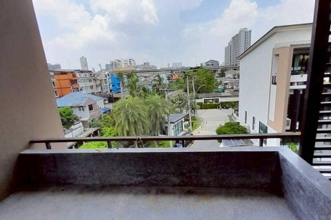 Таунхаус в Клонг Тоэй, Бангкок, Таиланд с 3 спальнями  № 148776 - фото 13