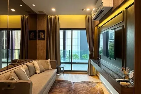 Condo in Khlong Toei, Bangkok, Thailand, 2 bedrooms  № 217163