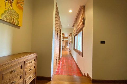 Дом в Чиангмае, Таиланд с 4 спальнями  № 160090 - фото 30