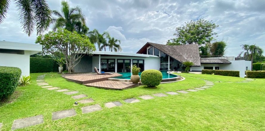 Villa in Chiang Mai, Thailand 3 bedrooms № 160088