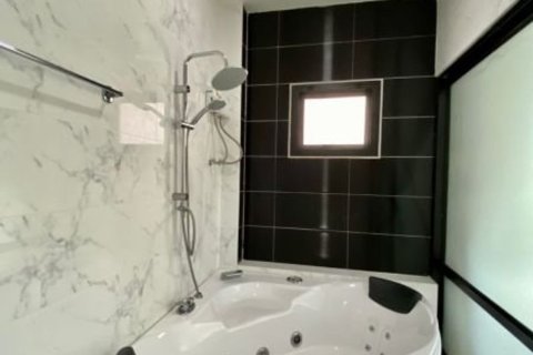 Дом в Чиангмае, Таиланд с 5 спальнями № 160086 - фото 25