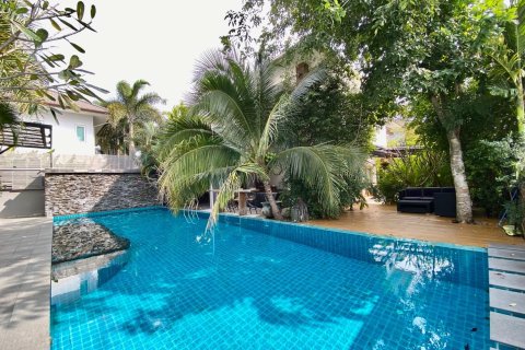 Дом в Чиангмае, Таиланд с 6 спальнями  № 160092 - фото 28