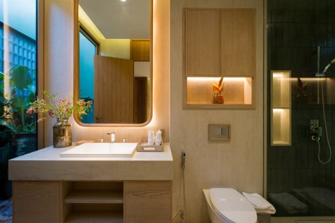 House in Bang Tao, Thailand 4 bedrooms № 135208 - photo 17