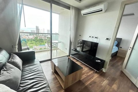 Apartment in Pattaya, Thailand 2 rooms № 135201 - photo 1