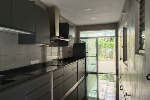 Дом в Тави Ваттане, Бангкок, Таиланд с 4 спальнями  № 151499 - фото 7