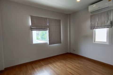 Дом в Тави Ваттане, Бангкок, Таиланд с 4 спальнями  № 151499 - фото 15