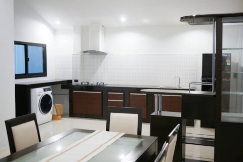 House in Chalong, Thailand 3 bedrooms № 114193 - photo 2