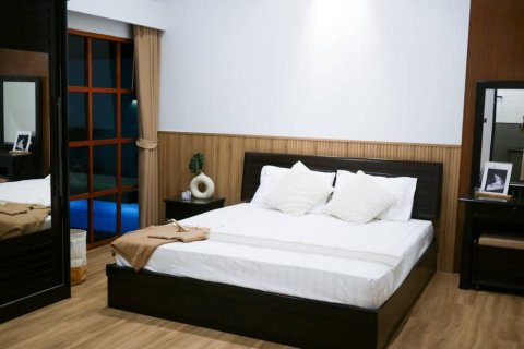 House in Chalong, Thailand 3 bedrooms № 114193 - photo 5