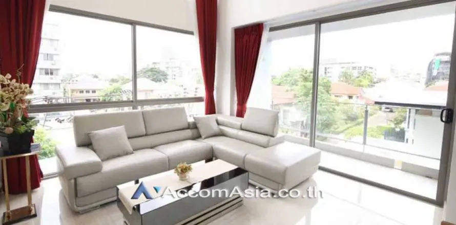 Duplex in Watthana, Bangkok, Thailand 2 Schlafzimmer № 220347