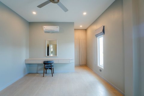 Villa in Hua Hin, Thailand 5 bedrooms № 169964 - photo 5